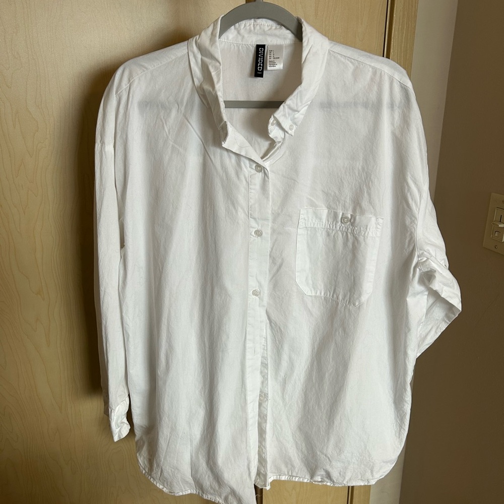 H&M Classic White Button-Down Shirt